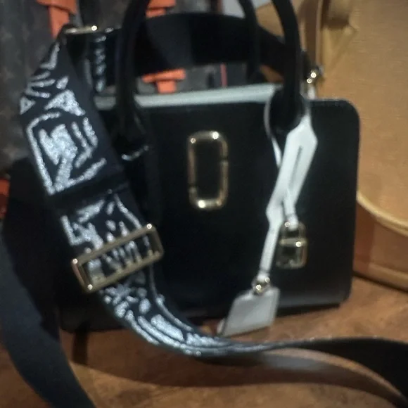 Marc Jacobs Black and White Crossbody Bag with Gold Hardware - Picture 8 of 9